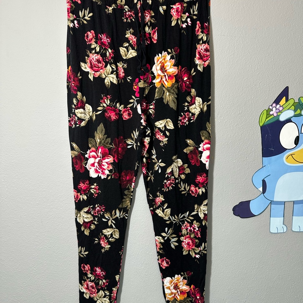 Ambiance Women’s Black Floral Jumpsuit (S) Strapless Elastic Waist. - Picture 4 of 12